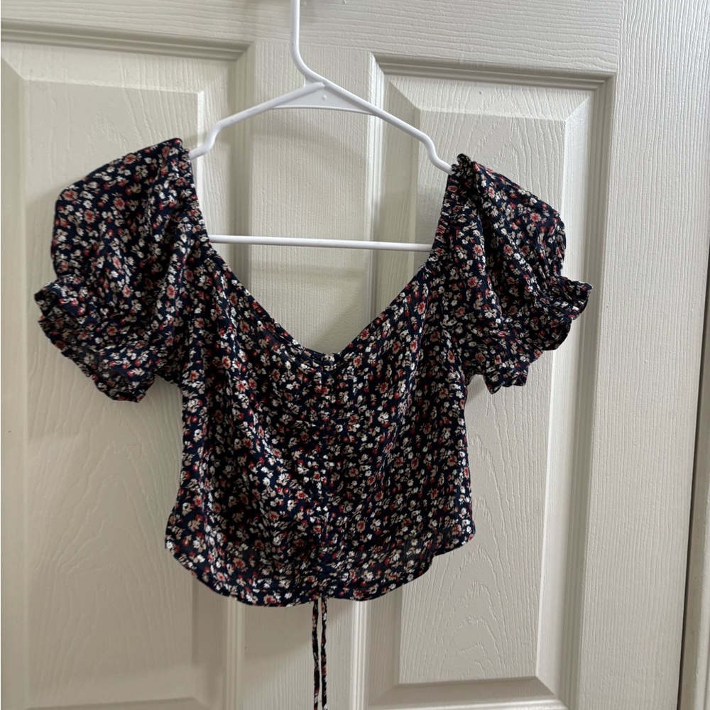 Hollister navy Floral Puff Sleeve Crop Top